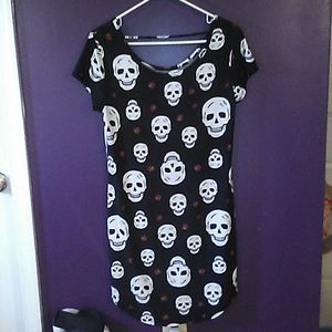 Black skull dress
